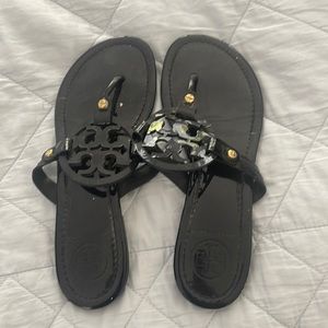 BLACK PATENT TORY BURCH SANDALS
